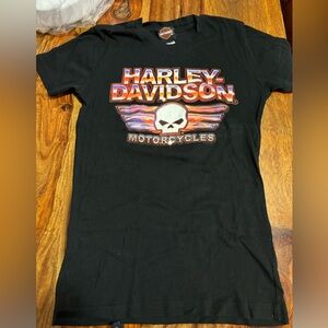 New Harley Davidson T-shirt / chandail Harley Davidson NEUF